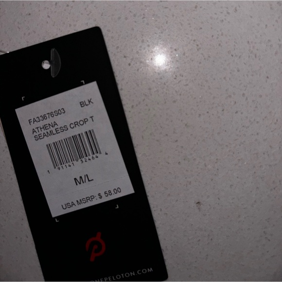 Peloton Athena Seamless Crop T - Picture 6 of 7